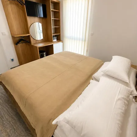 Morisol 2 , Elegant With Terrace And Parking 梅杜林
