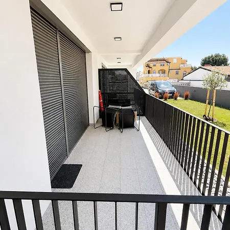 公寓 Morisol 2 , Elegant With Terrace And Parking 梅杜林